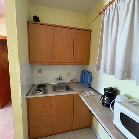 9 Muses Apartment Chrani